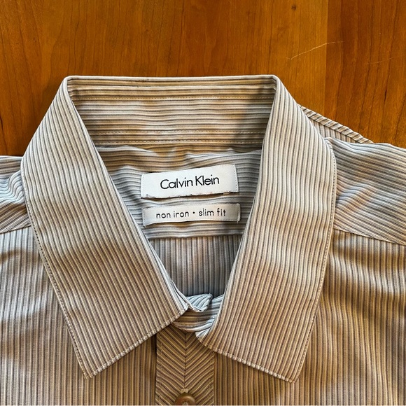 Calvin Klein - non iron - slim fit - 15 1/2 - 32/33 - Picture 1 of 8